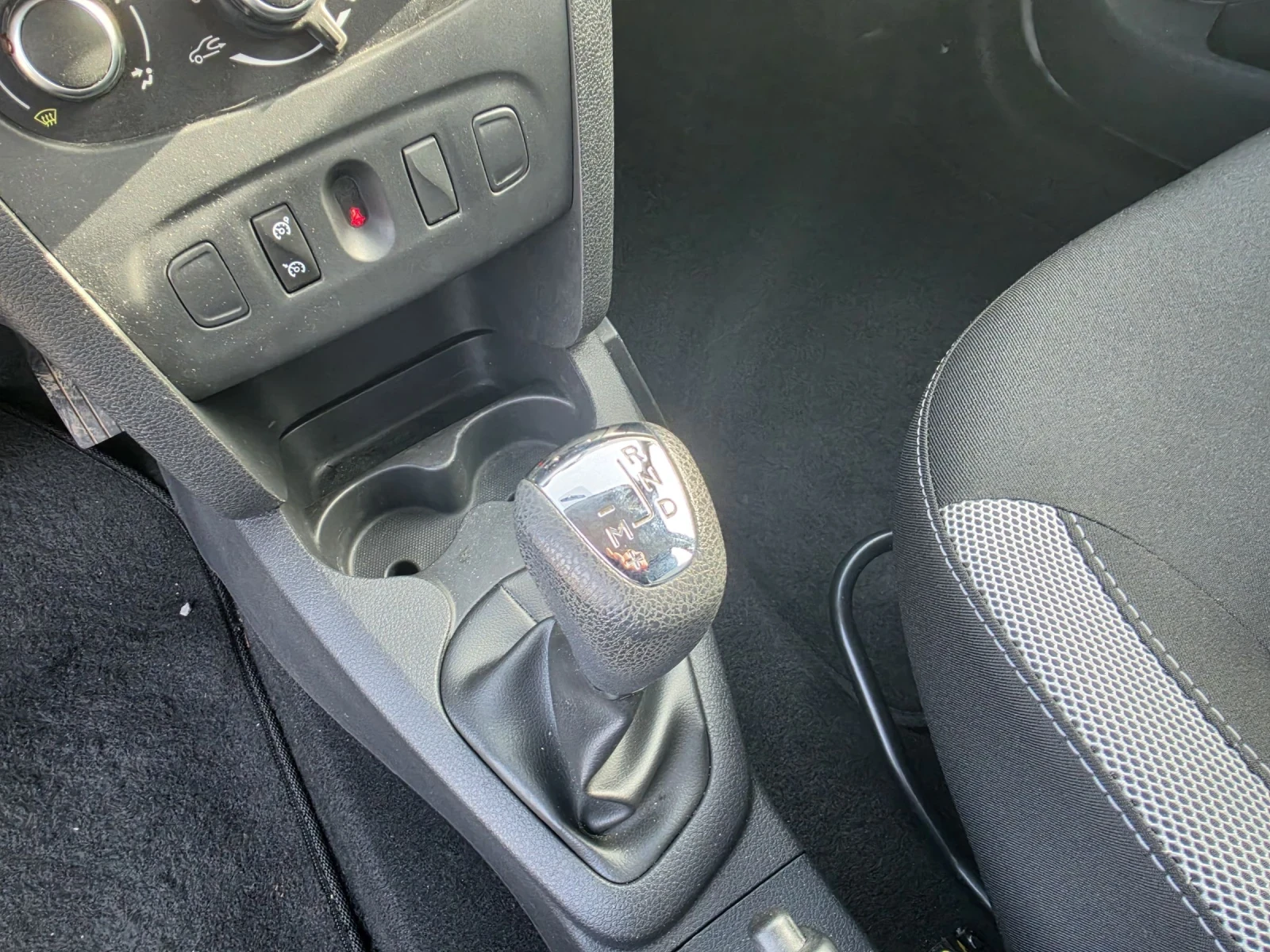 Dacia Sandero 1.5DCi 50000km Automatik | Mobile.bg � ����������� 14