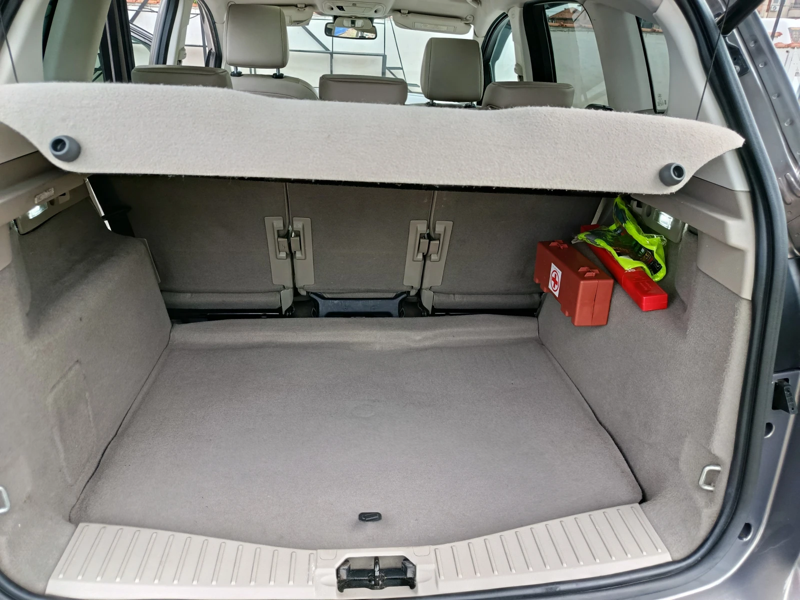 Ford C-max 1.6 TDCI, снимка 14 - Автомобили и джипове - 54752022