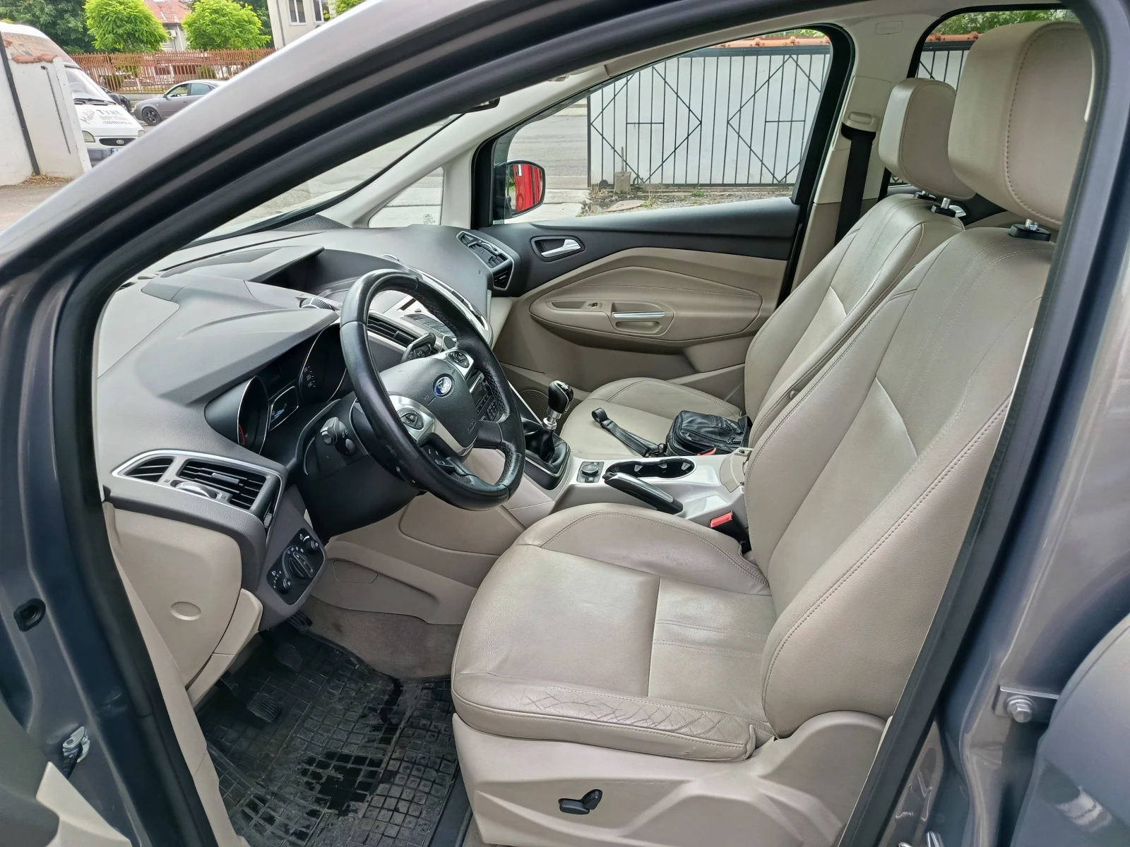 Ford C-max 1.6 TDCI, снимка 9 - Автомобили и джипове - 54752022