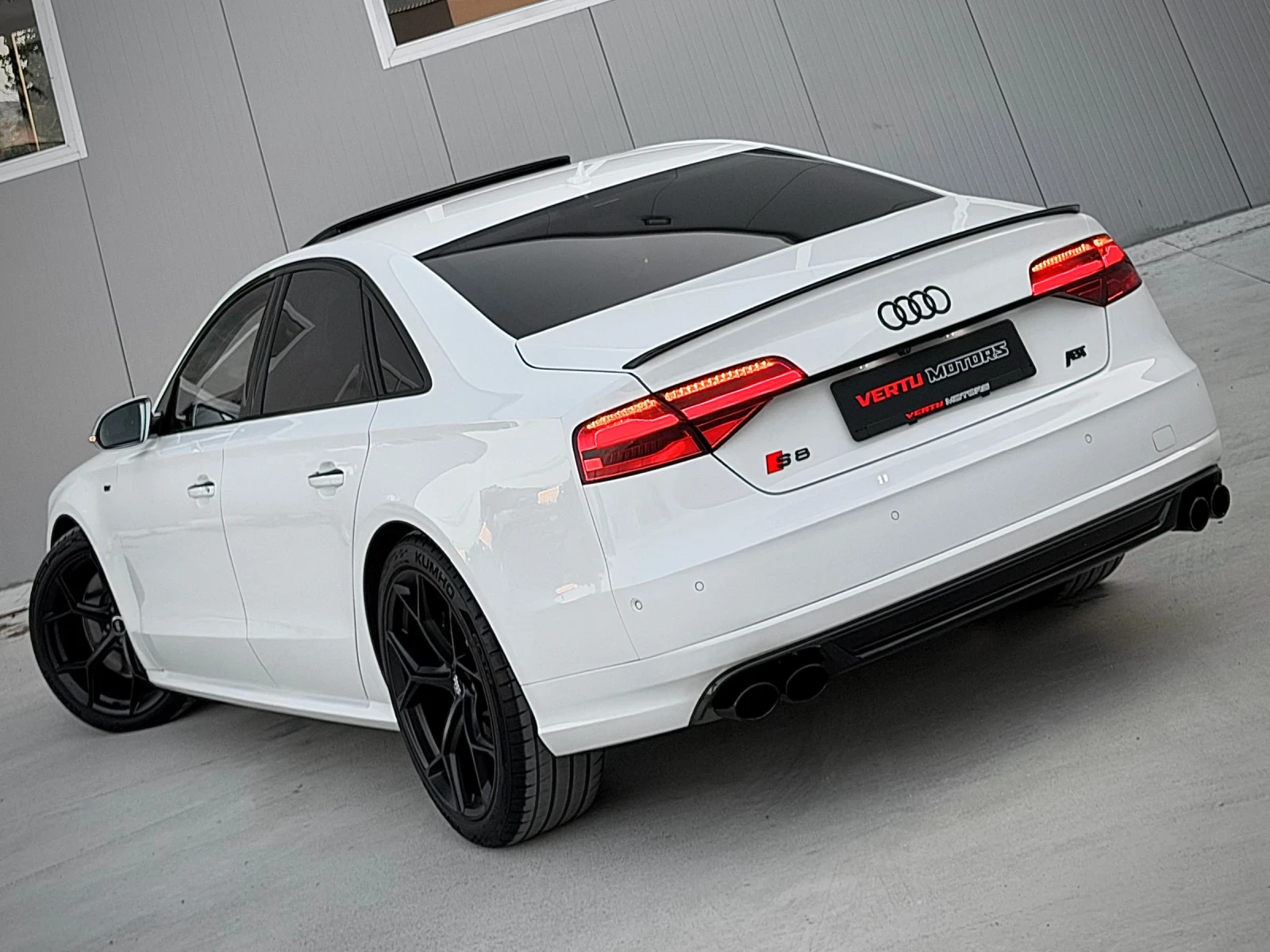 Audi S8 + / ABT 750hp/ CARBON/ EXCLUSIVE/ 360 CAMERAS/, снимка 5 - Автомобили и джипове - 54874343
