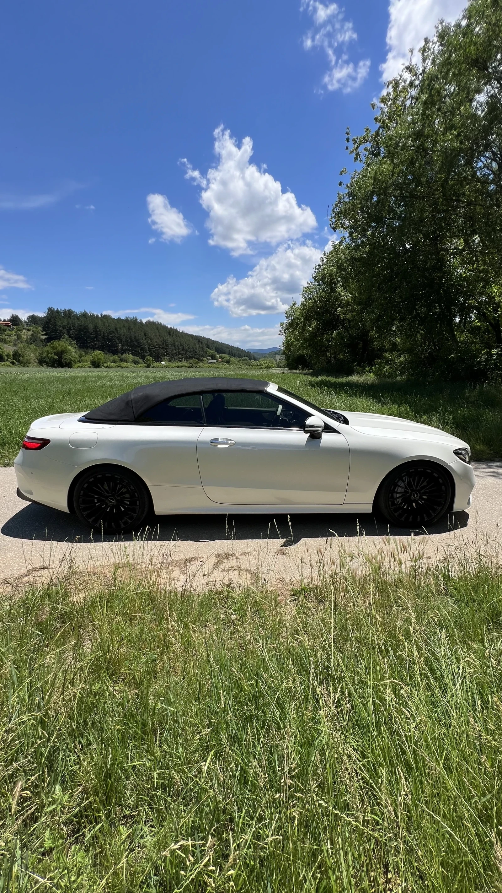 Mercedes-Benz E 220, снимка 5 - Автомобили и джипове - 55160793