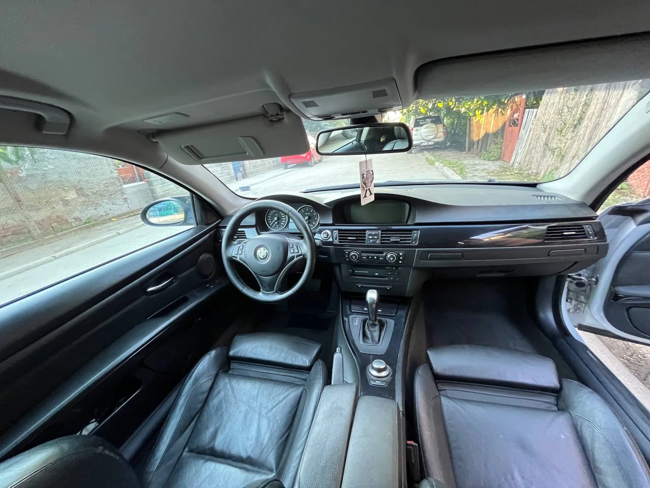 BMW 330 ЗАДНО* МПАКЕТ* ПОДГРЕВ* KEYLESS* RECARO* , снимка 12 - Автомобили и джипове - 55240392