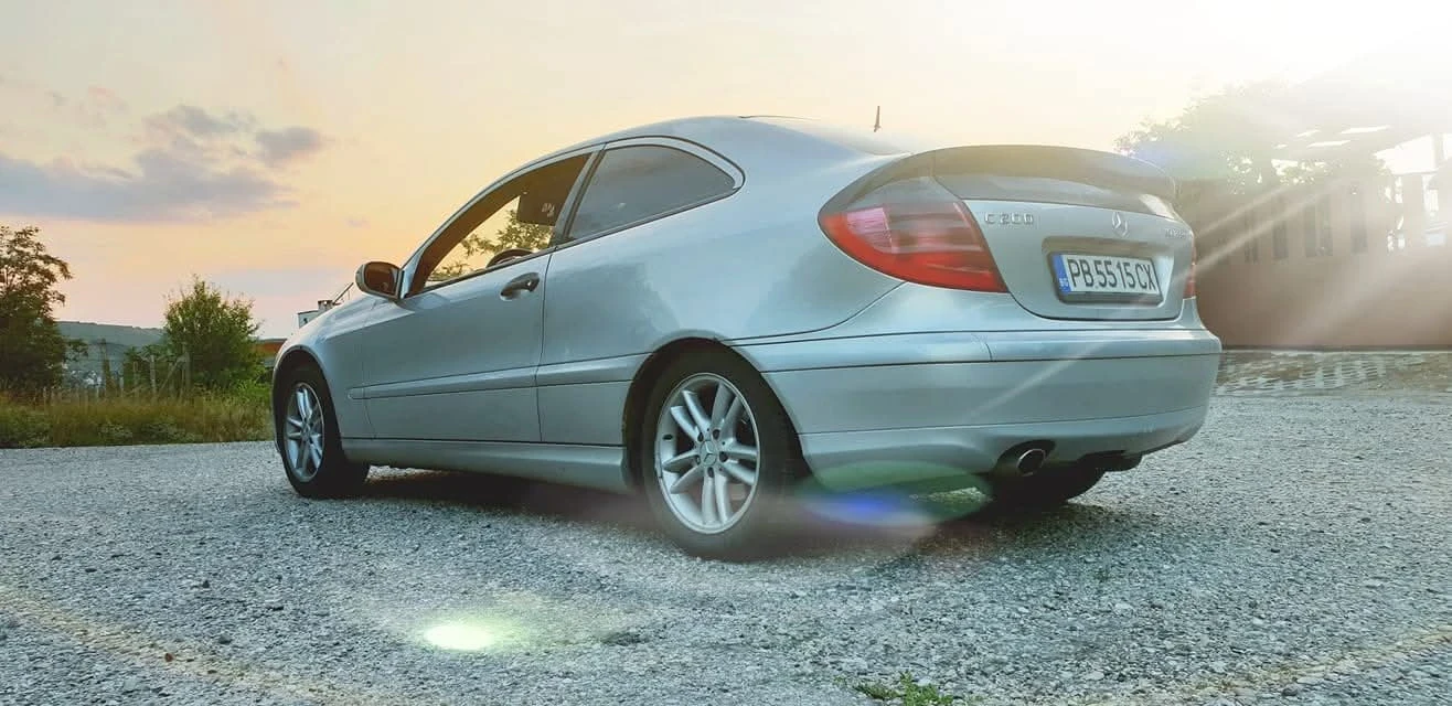 Mercedes-Benz C 200, снимка 4 - Автомобили и джипове - 55392221