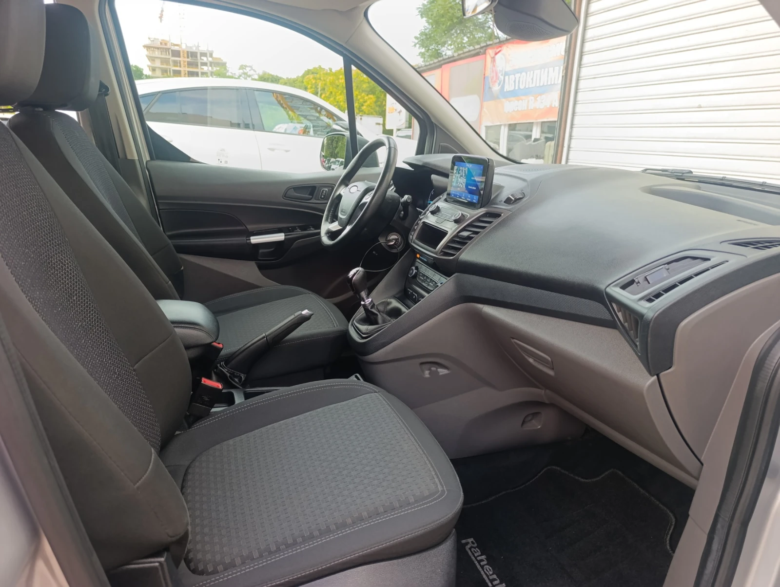 Ford Tourneo Connect 1.5 TDCI ДЪЛГА БАЗА!, снимка 11 - Автомобили и джипове - 55613850