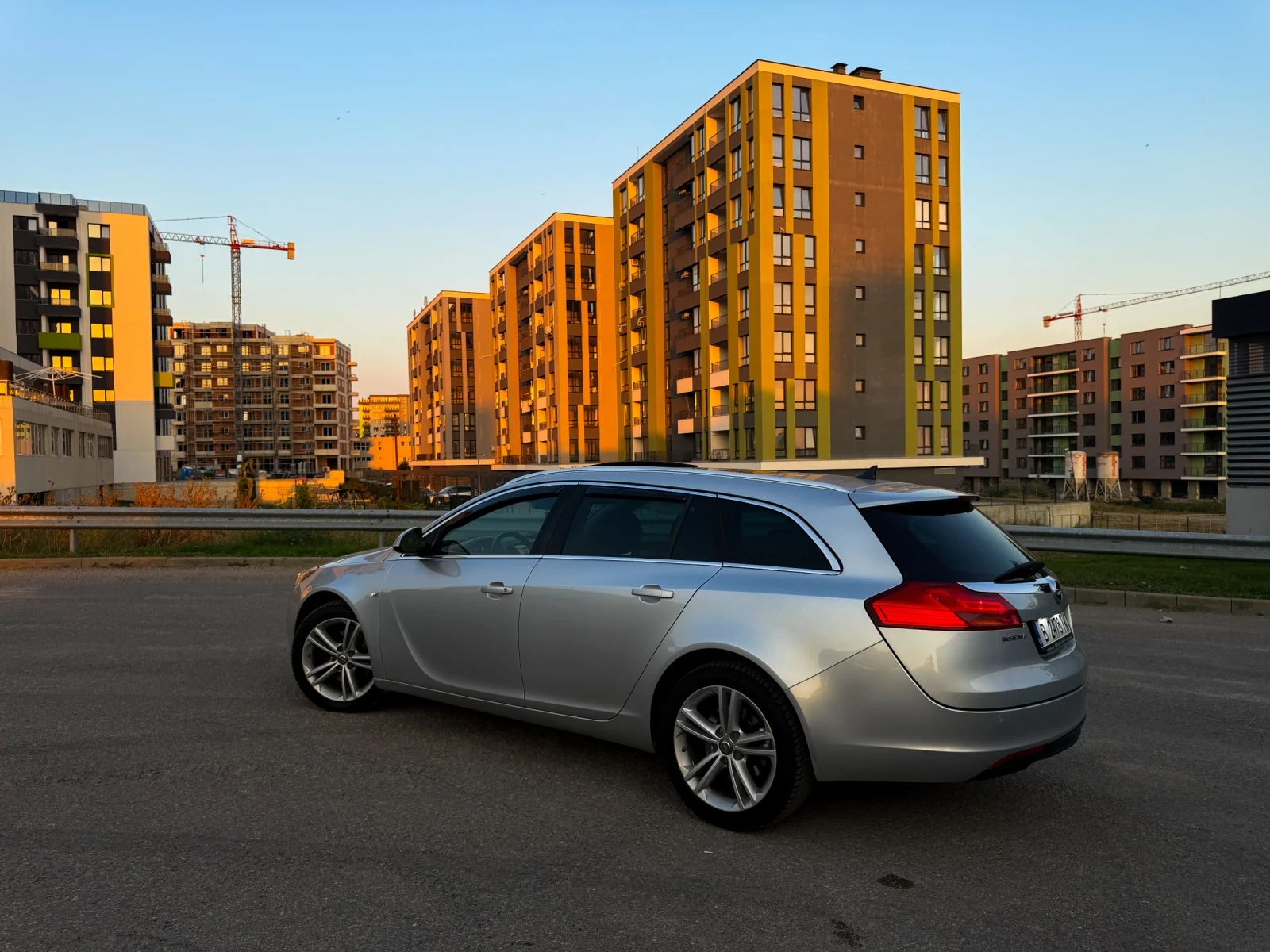 Opel Insignia 2.0 CDTI, снимка 5 - Автомобили и джипове - 55630392