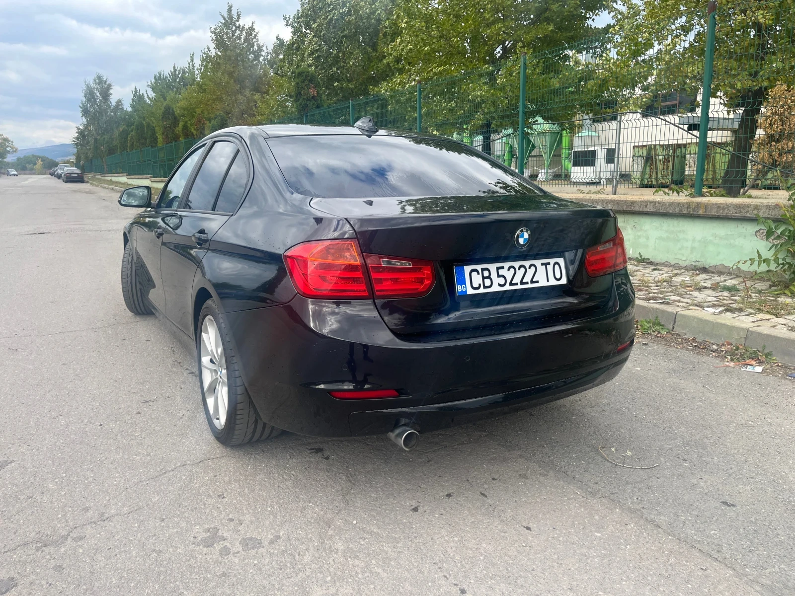 BMW 320, снимка 2 - Автомобили и джипове - 55644189