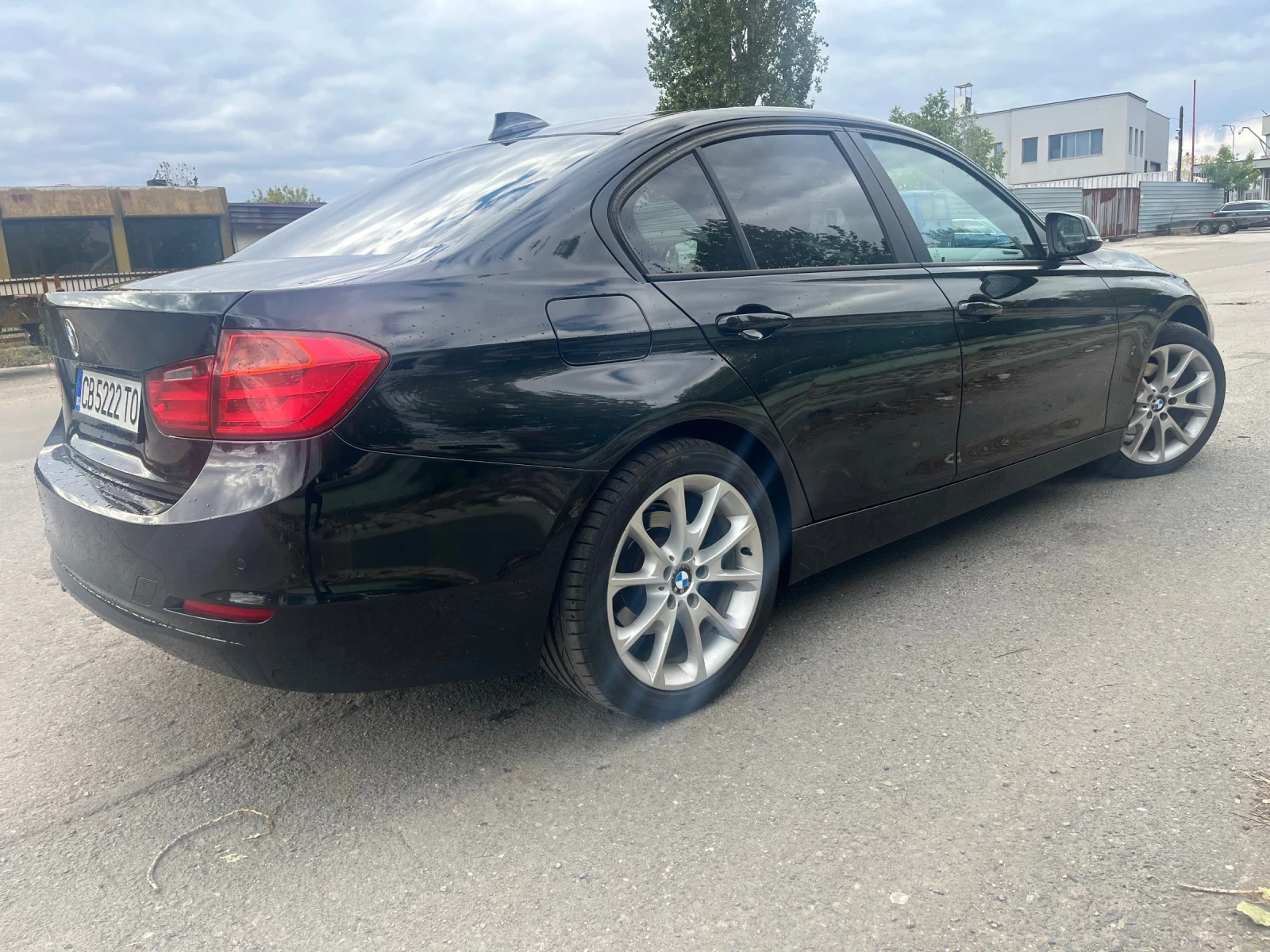 BMW 320, снимка 3 - Автомобили и джипове - 55644189