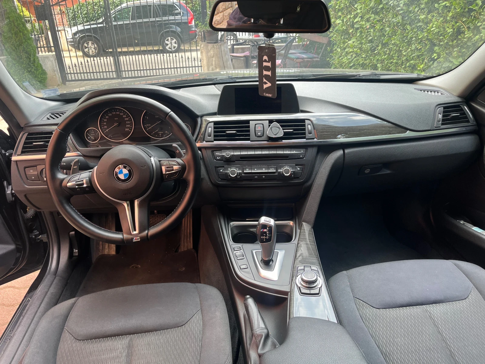 BMW 320, снимка 4 - Автомобили и джипове - 55644189
