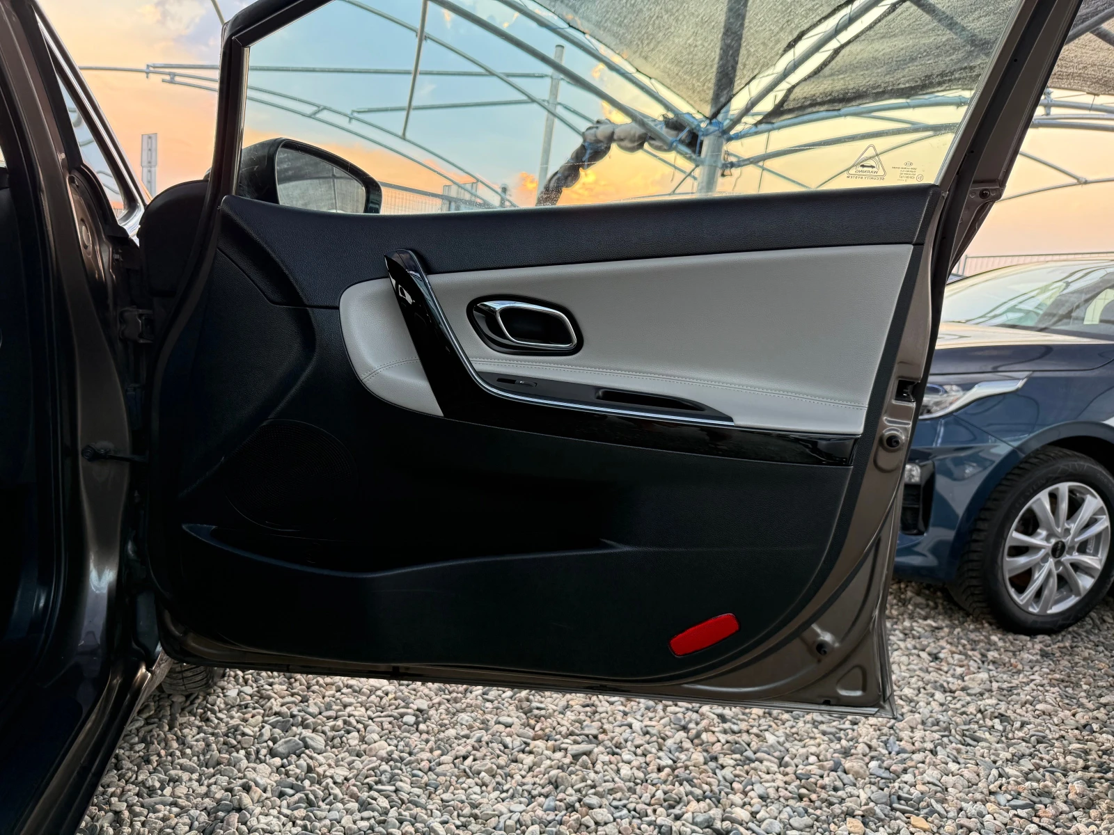 Kia Ceed 1.4 i, снимка 13 - Автомобили и джипове - 55740835
