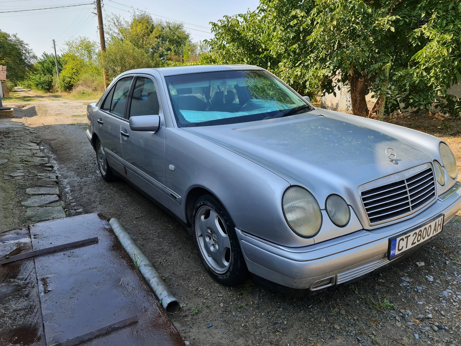 Mercedes-Benz E 250, снимка 4 - Автомобили и джипове - 55967748
