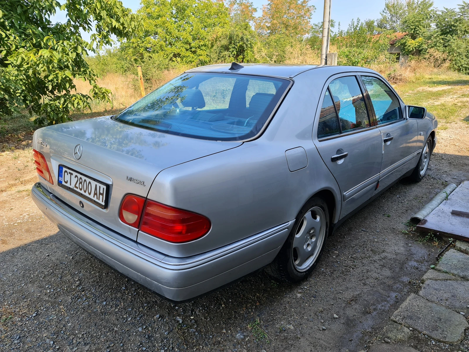 Mercedes-Benz E 250, снимка 3 - Автомобили и джипове - 55967748