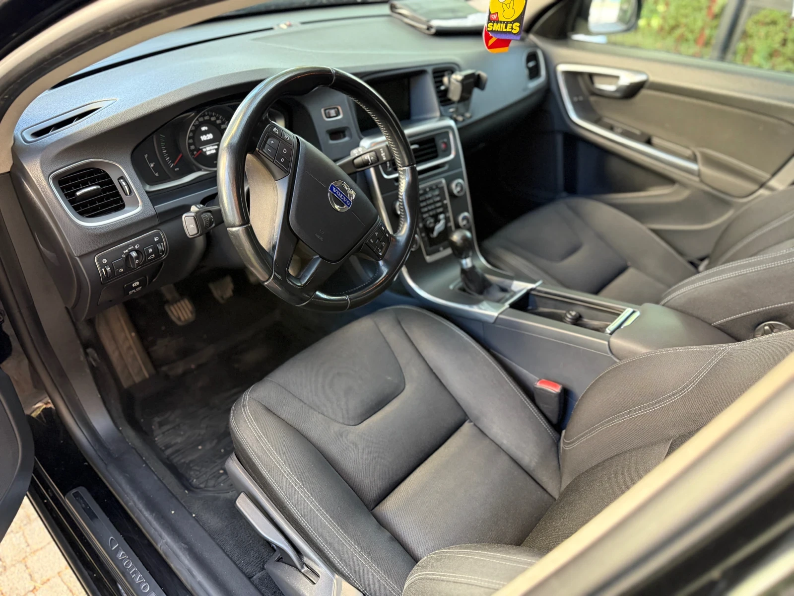 Volvo V60, снимка 6 - Автомобили и джипове - 55987368
