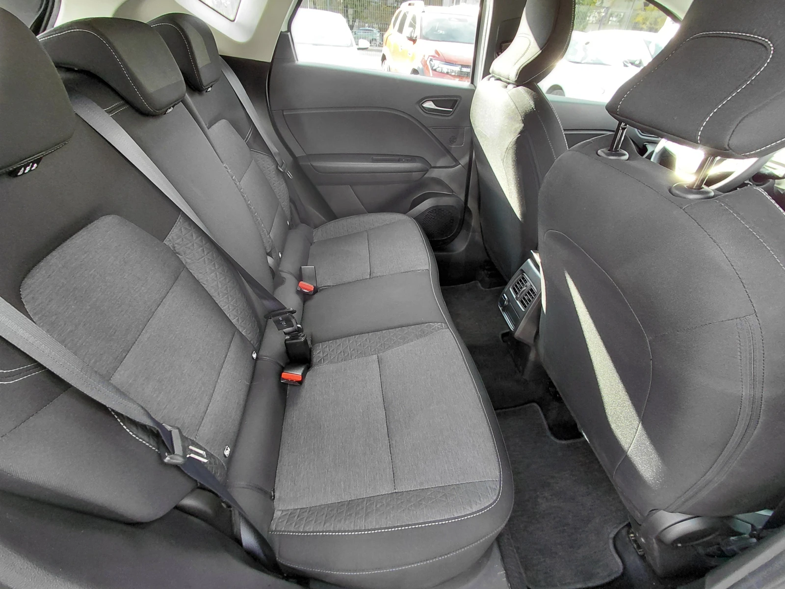 Renault Captur equilibre/100к.с/Газ/Бензин, снимка 14 - Автомобили и джипове - 56703359