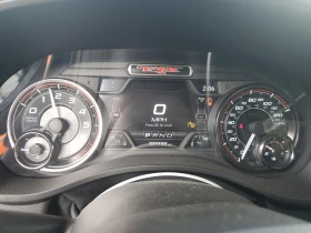 Dodge RAM 1500 TRX 6. 2L V8 702кс 4х4, снимка 9