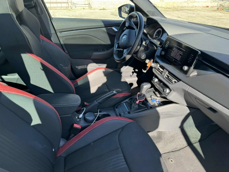 Skoda Kamiq 1.5 150кс ГАЗОВА УРЕДБА ПРИНС, снимка 3 - Автомобили и джипове - 52395157