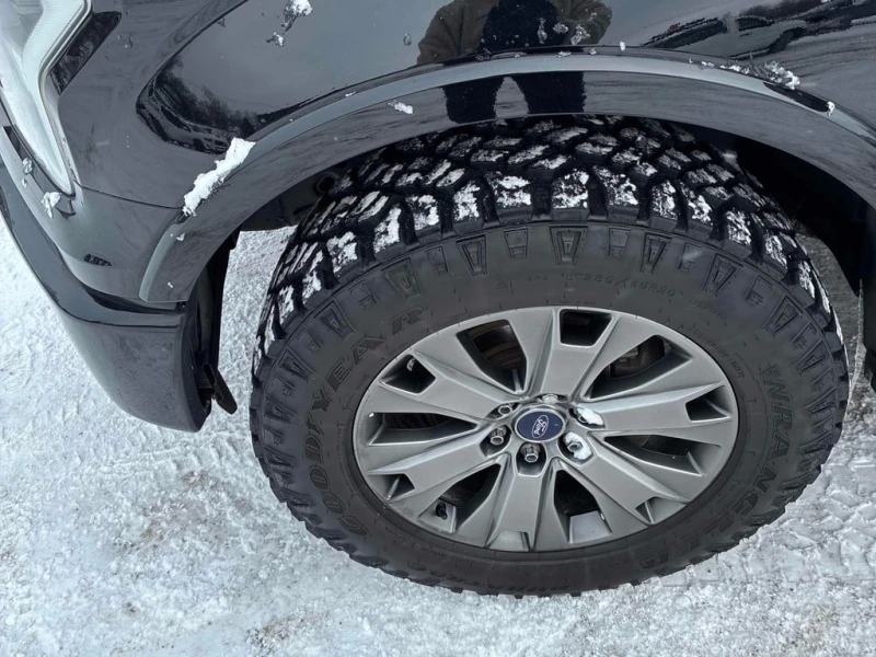 Ford F150 2016 LARIAT * CARFAX * БЕЗ ПЪРВОНАЧАЛНА ВНОСКА, снимка 17 - Автомобили и джипове - 52826551