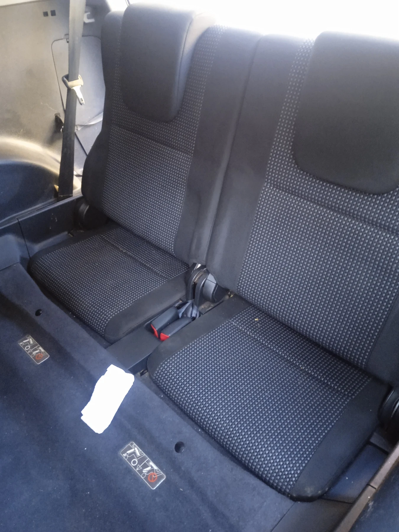 Toyota Avensis verso, снимка 11 - Автомобили и джипове - 51625054