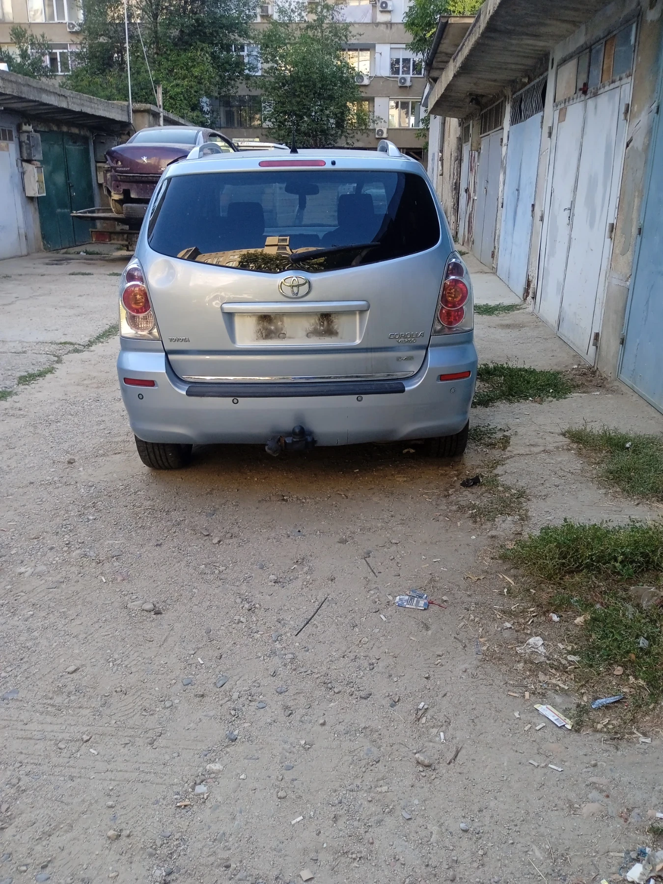 Toyota Avensis verso, снимка 3 - Автомобили и джипове - 51625054