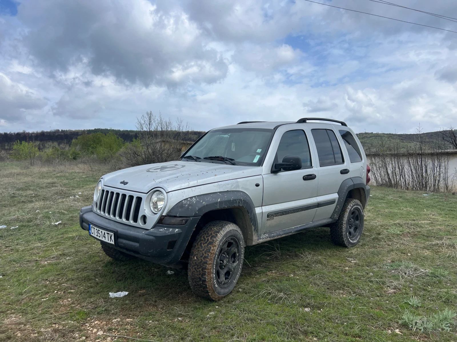 Jeep Cherokee 2.8CRD Face Avtomat  - изображение 2