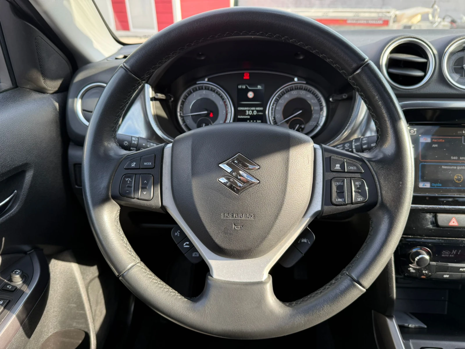 Suzuki Vitara 1.4i Hibrid Booster Jet !! 100% ������ ��������� ! | Mobile.bg � ����������� 12