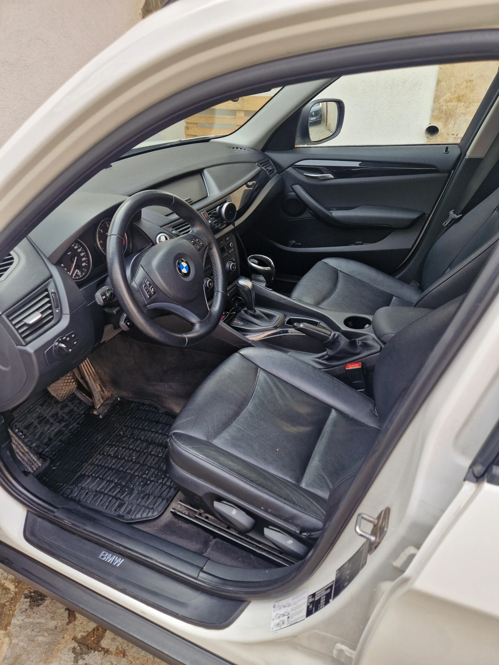 BMW X1 18d 143кс X-Drive 4x4, снимка 7 - Автомобили и джипове - 53760178