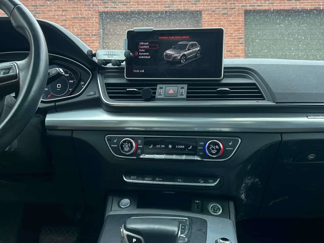 Audi Q5 * Progressiv * CARFAX * PANO * ПОДГРЕВИ * KEYLESS, снимка 9 - Автомобили и джипове - 53954719