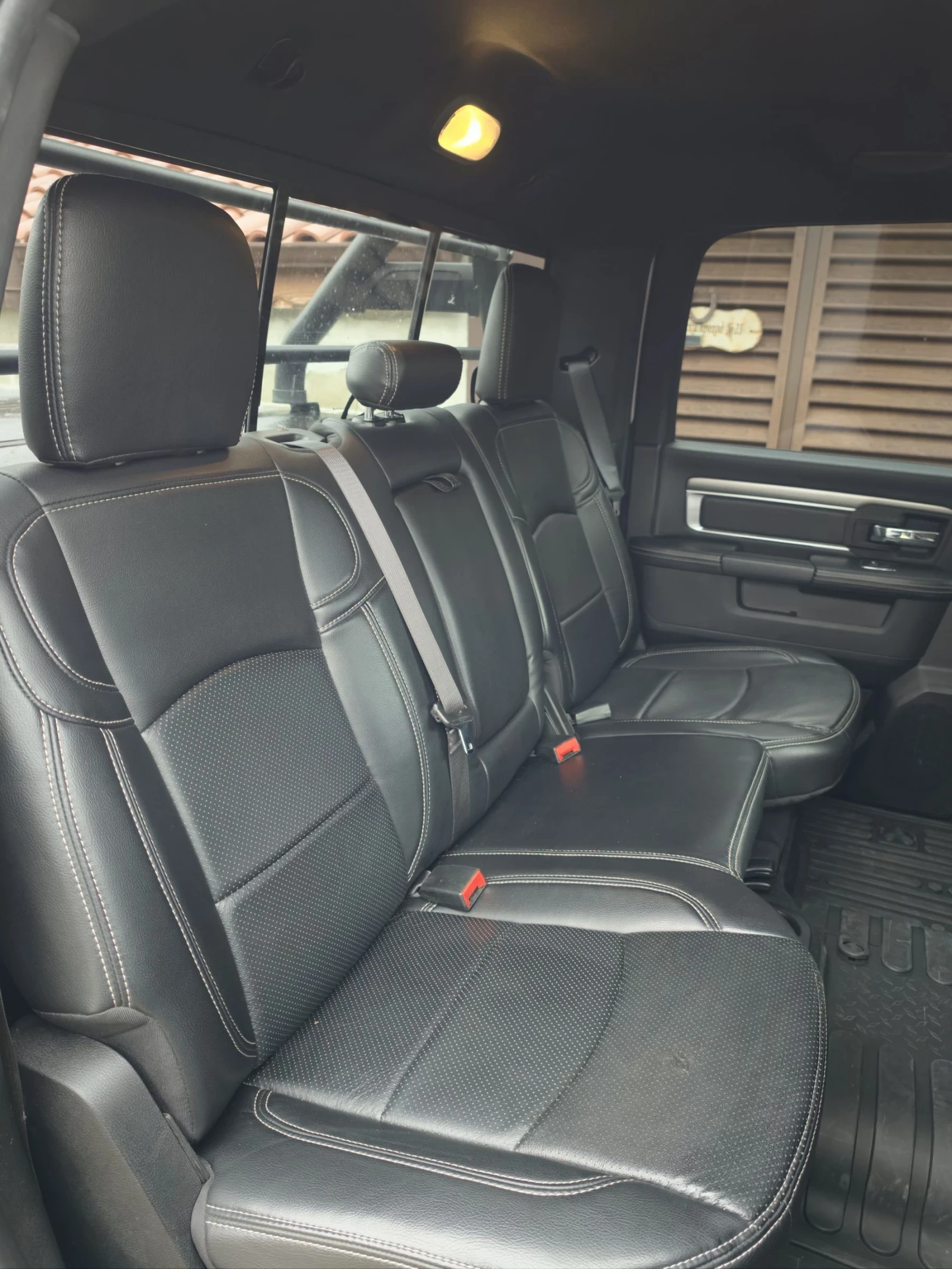 Dodge RAM 1500 Classic, снимка 14 - Автомобили и джипове - 53974892