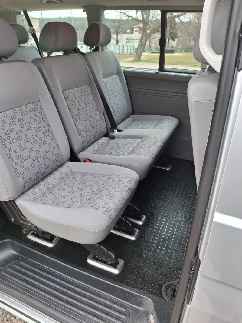 VW Caravelle, снимка 7 - Бусове и автобуси - 49298432