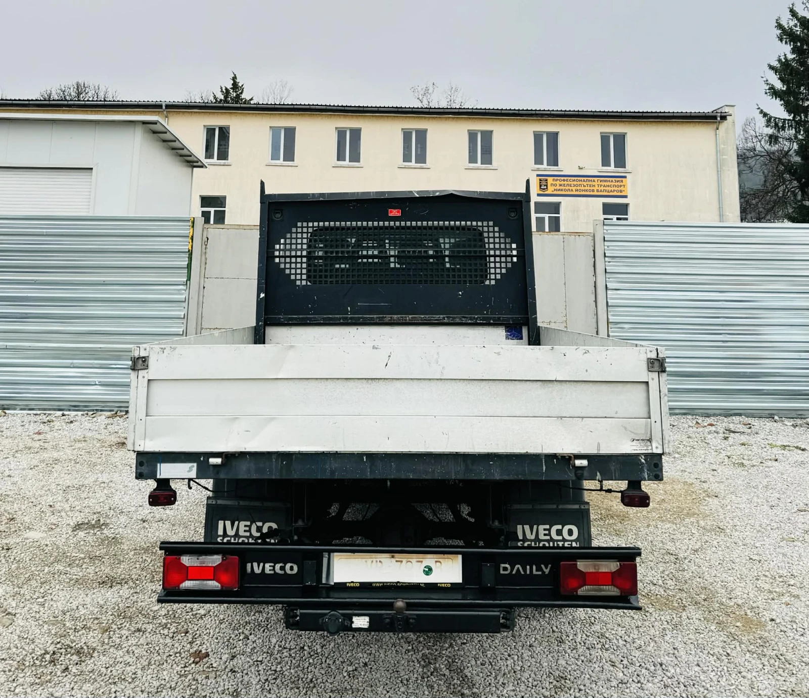 Iveco Daily 3.0 tdi 7 местен клима 3750мм междуосие - изображение 8