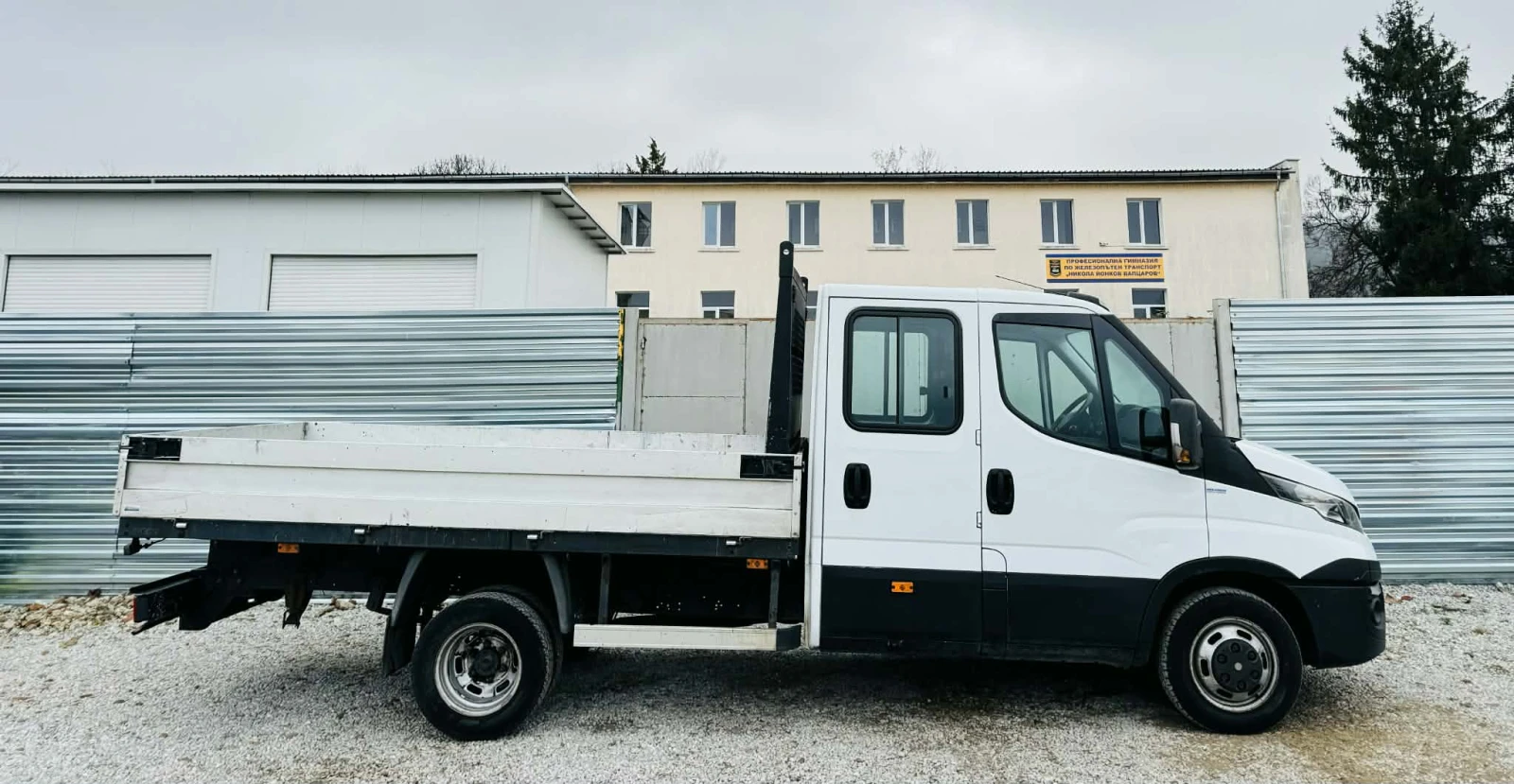 Iveco Daily 3.0 tdi 7 местен клима 3750мм междуосие - изображение 4