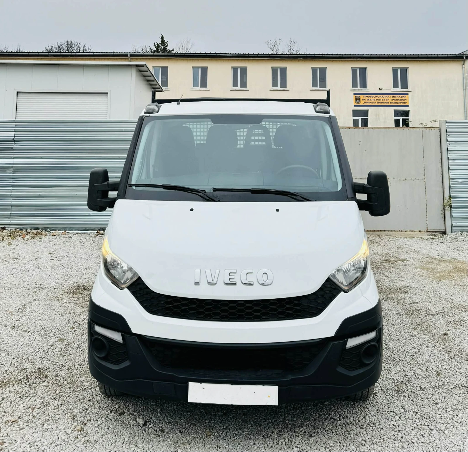 Iveco Daily 3.0 tdi 7 местен клима 3750мм междуосие - изображение 3