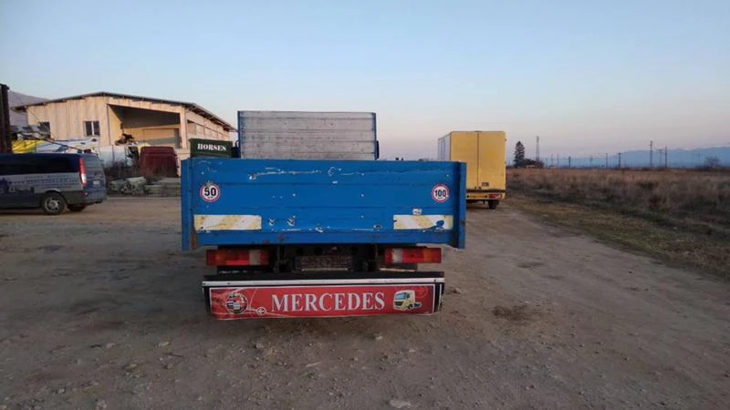 Mercedes-Benz 814 На части, снимка 5 - Камиони - 27752070