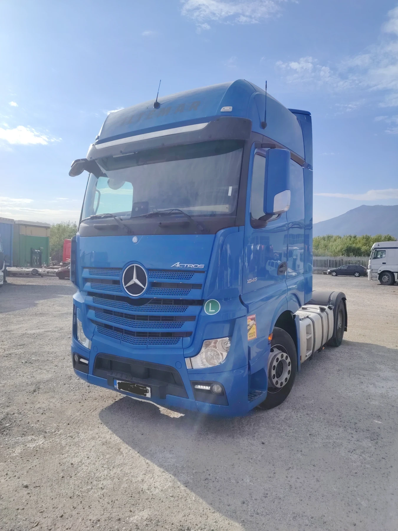 Mercedes-Benz Actros  - изображение 2