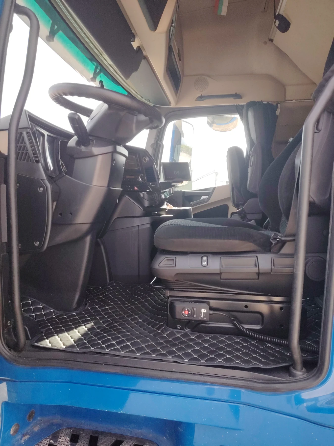 Mercedes-Benz Actros  - изображение 3