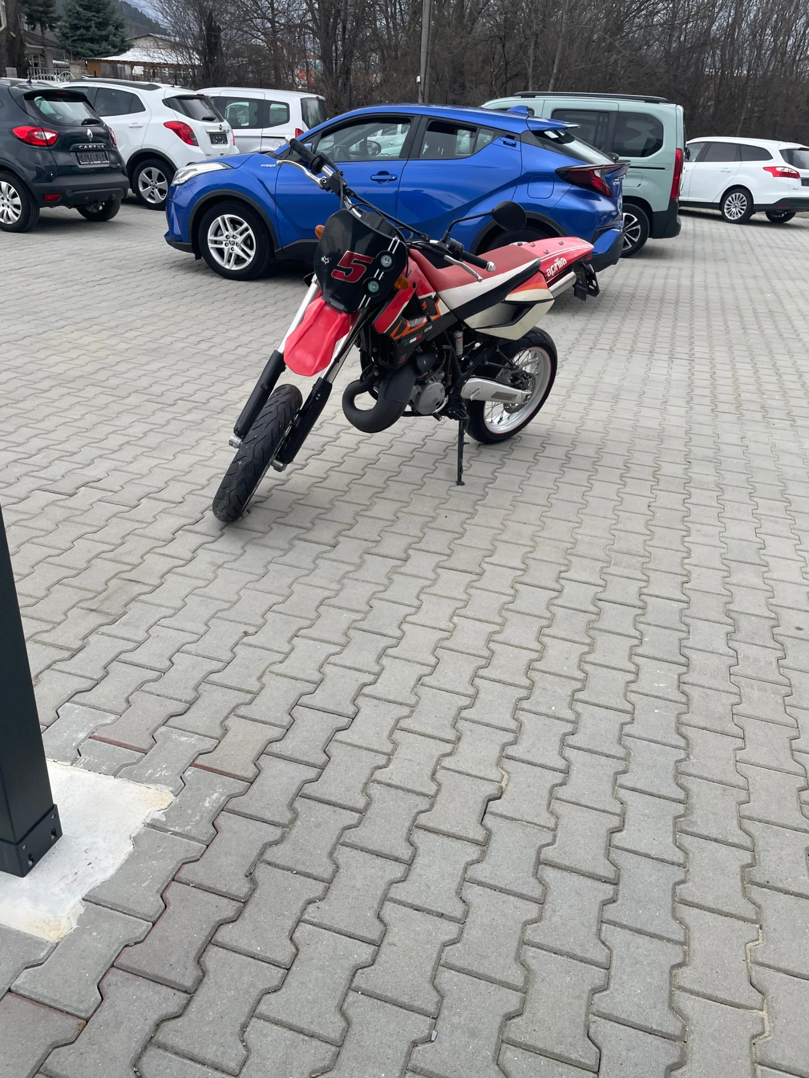 Aprilia 125  - изображение 5