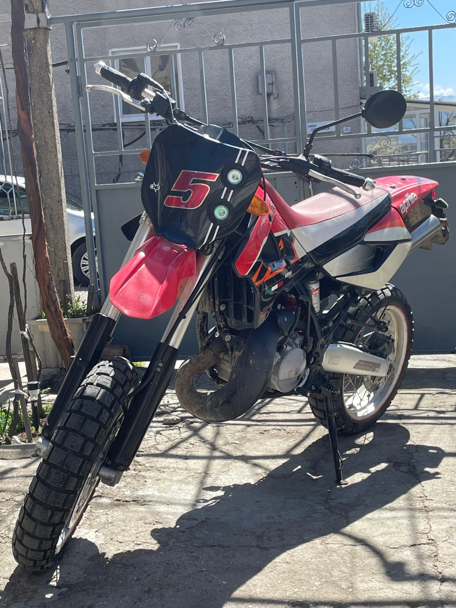 Aprilia 125  - изображение 2