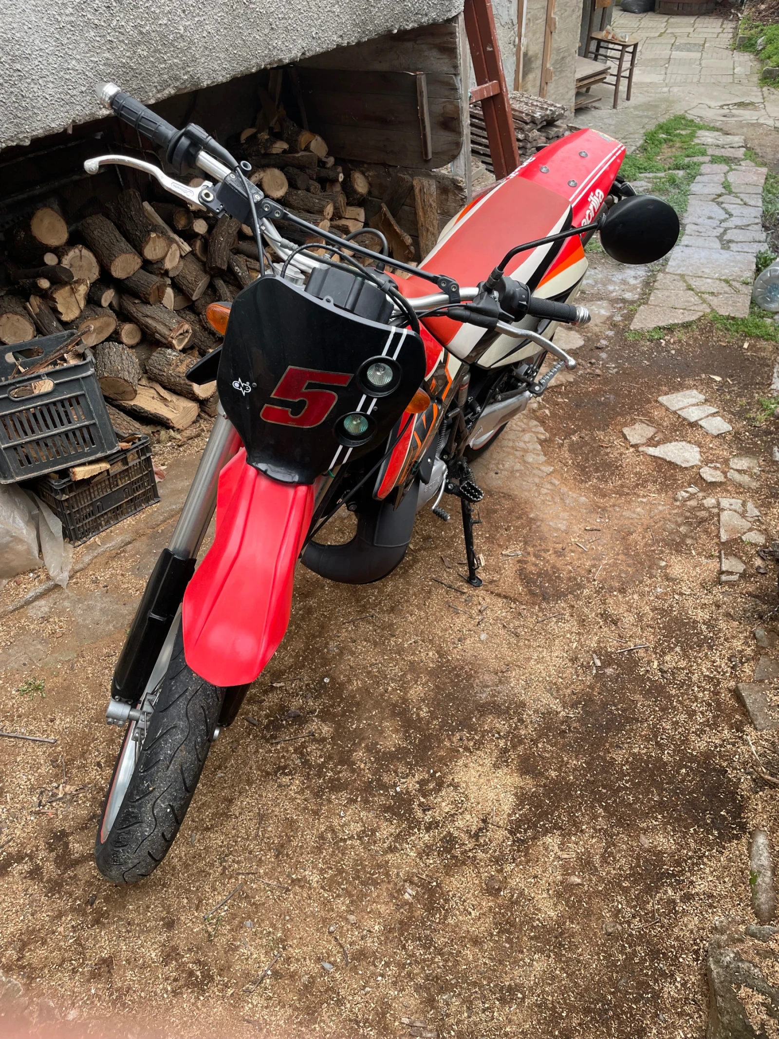 Aprilia 125  - изображение 4