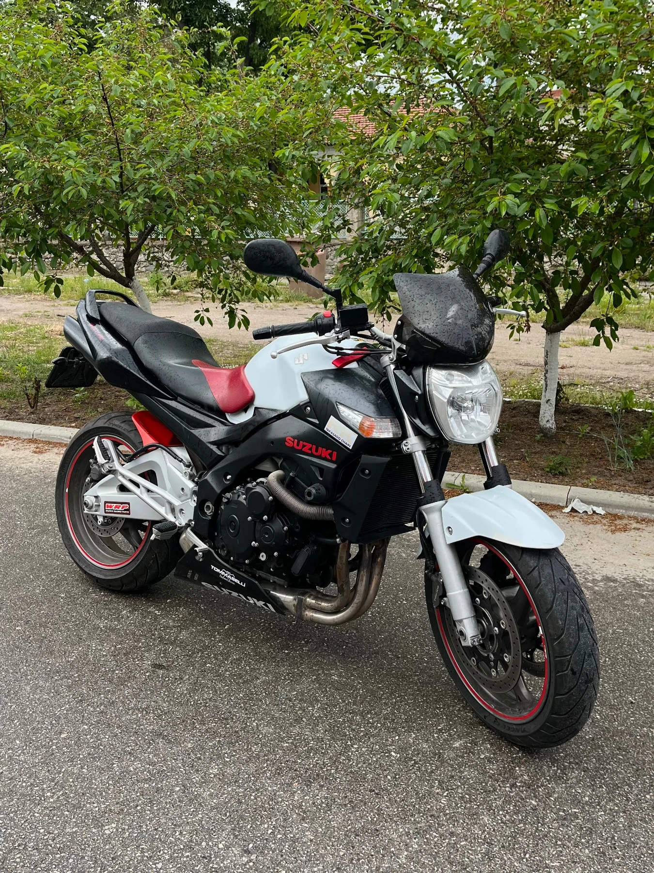 Suzuki Gsr