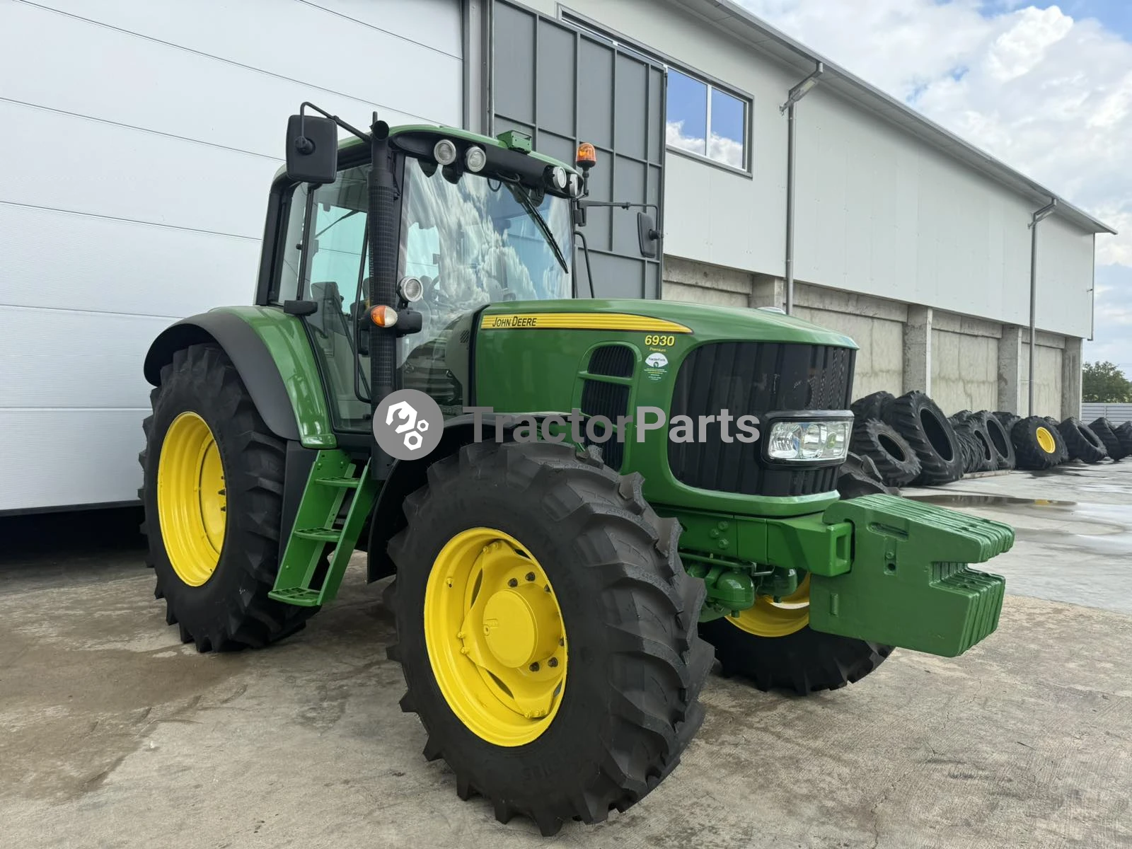 Трактор John Deere 6930 Premium  - изображение 3