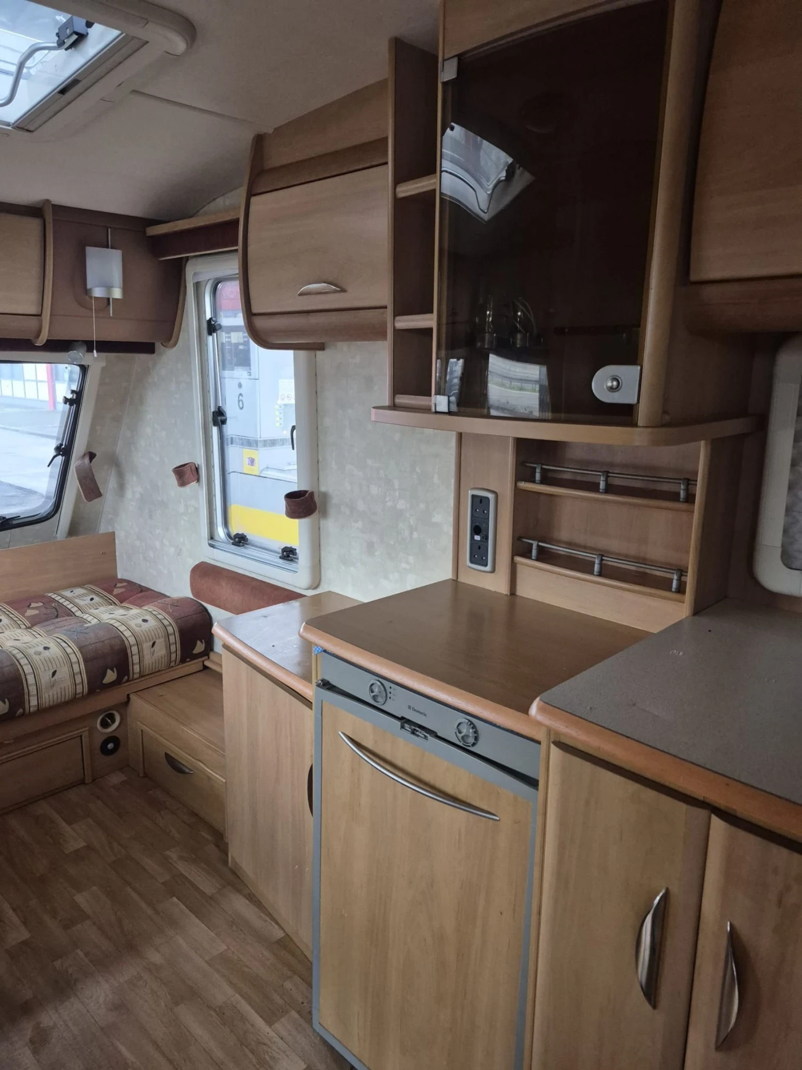  Swift | Mobile.bg   11