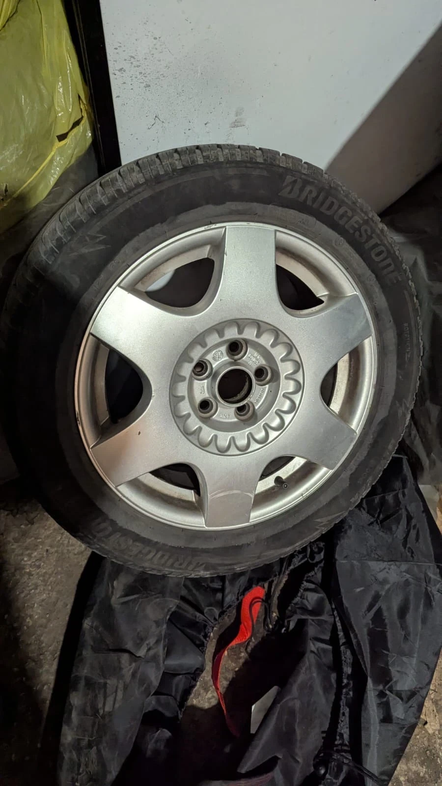 Гуми с джанти Bridgestone 205/55R16