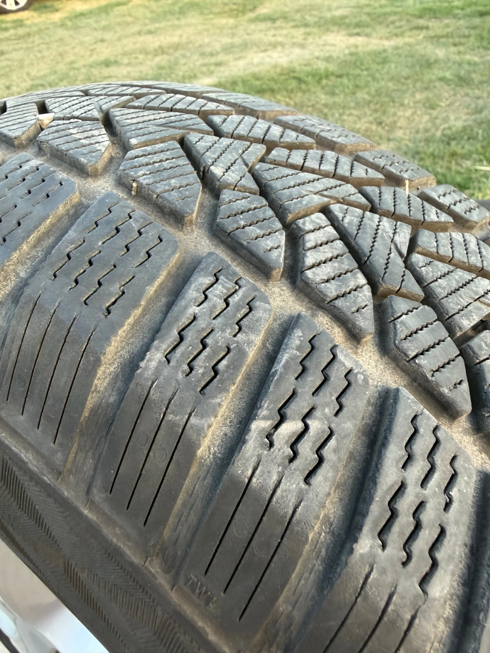 ���� � ������ 215/70R16 �� Mitsubishi Outlander | Mobile.bg � ����������� 5