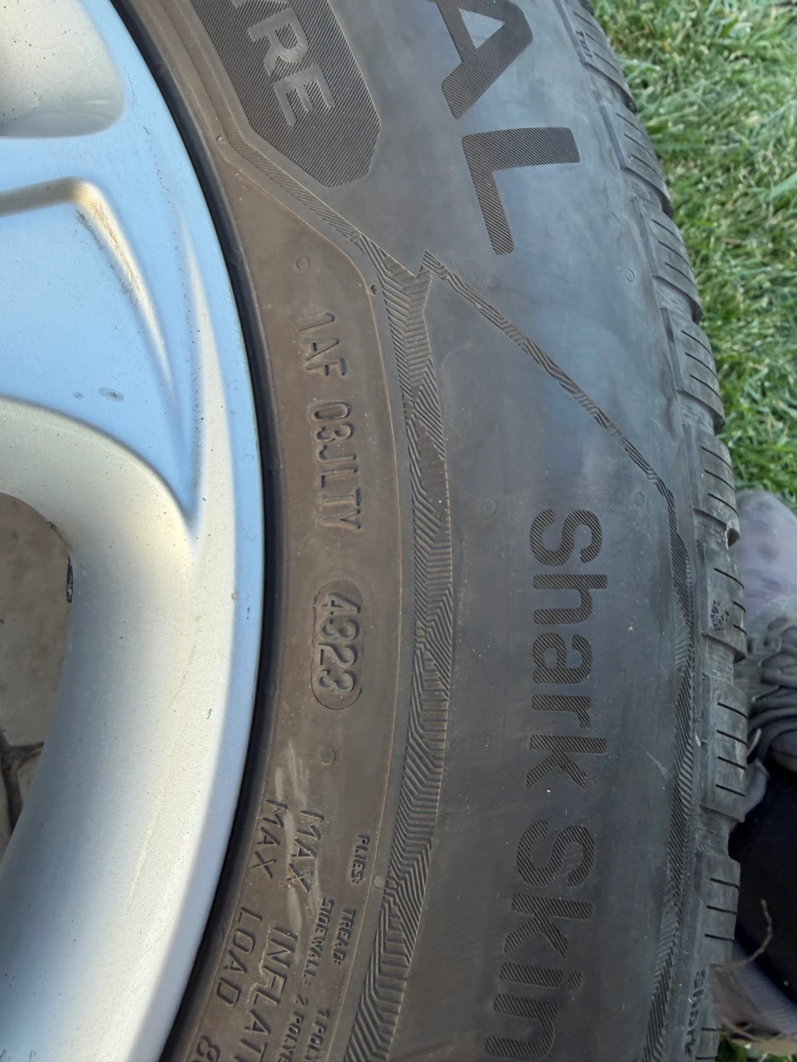 ���� � ������ 215/70R16 �� Mitsubishi Outlander | Mobile.bg � ����������� 15