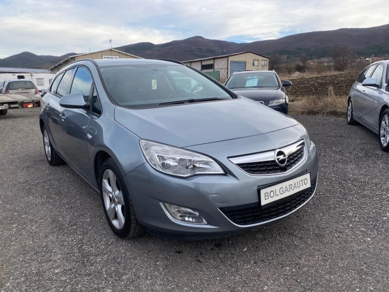 Opel Astra 1.7 CDTI, снимка 3 - Автомобили и джипове - 39407542