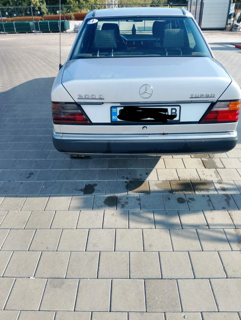 Mercedes-Benz 124, снимка 3 - Автомобили и джипове - 47044285