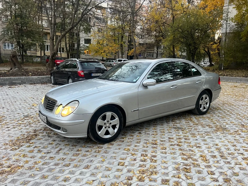 Mercedes-Benz E 220, снимка 2 - Автомобили и джипове - 47909046