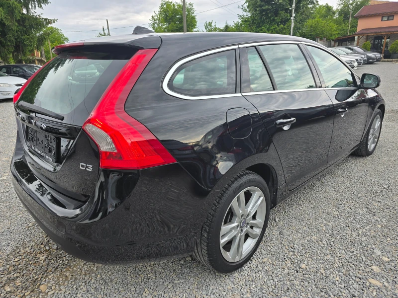 Volvo V60 2.0D3-ЕВРО 5В-АВТОМАТИК-НАВИГАЦИЯ, снимка 8 - Автомобили и джипове - 50461124