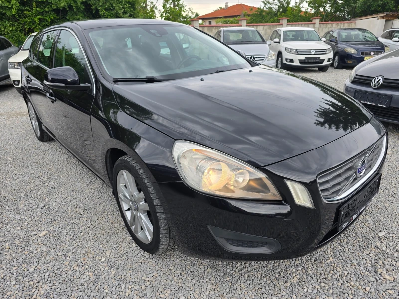 Volvo V60 2.0D3-ЕВРО 5В-АВТОМАТИК-НАВИГАЦИЯ, снимка 7 - Автомобили и джипове - 50461124