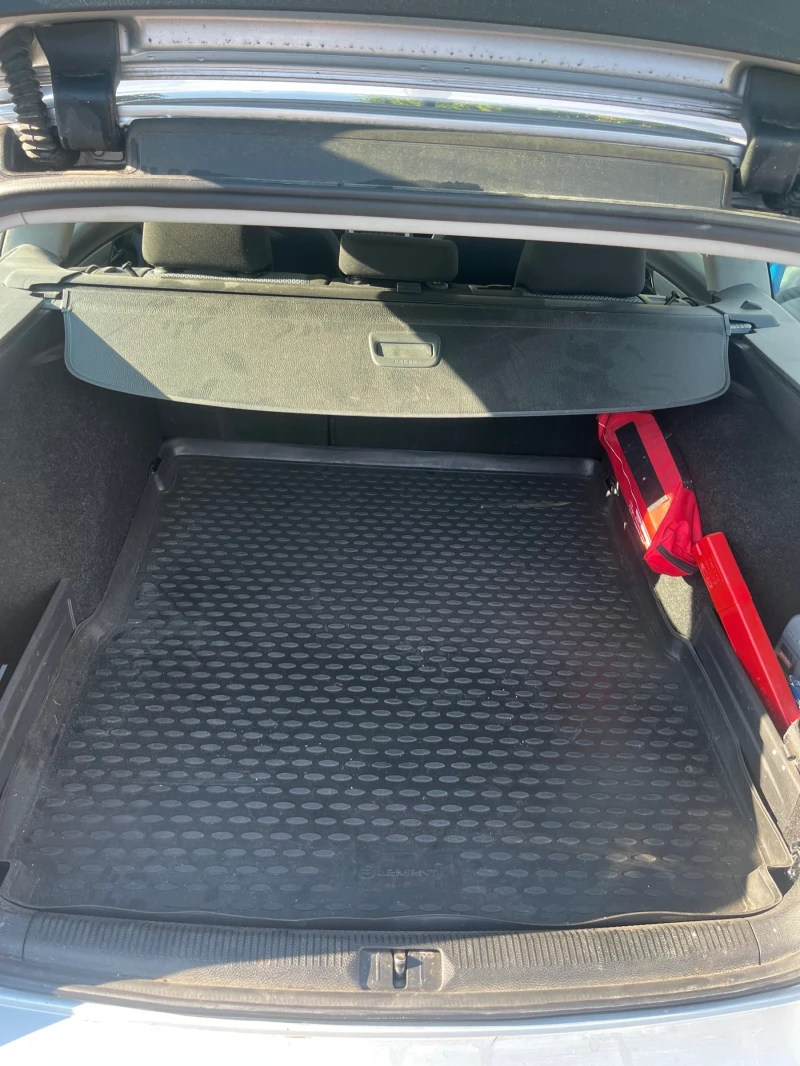 VW Passat VW Passat 1.6TDI, снимка 12 - Автомобили и джипове - 52102739