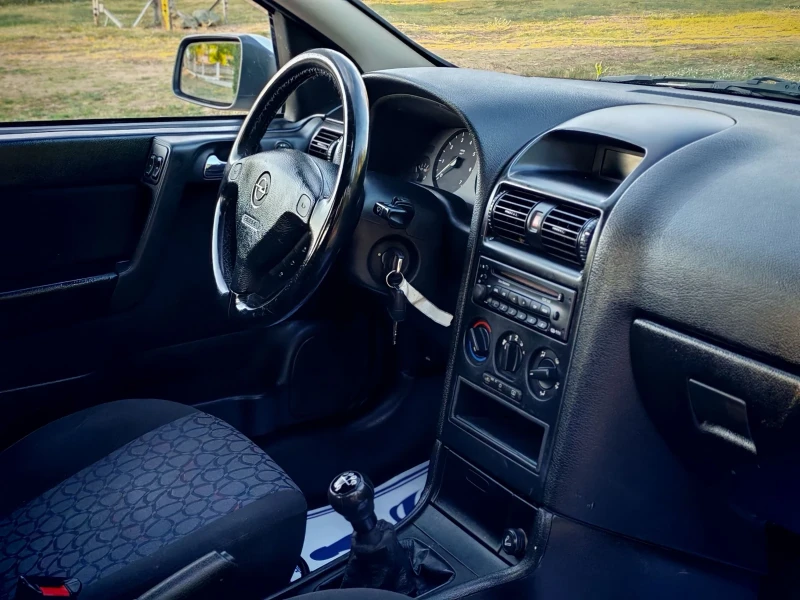 Opel Astra 1.6MI(84)* COMFORT-EDITION* НОВ ВНОС* , снимка 13 - Автомобили и джипове - 51826350